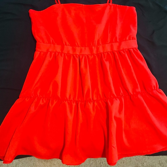 Red Ruffle Dress NEW - Picture 4 of 6